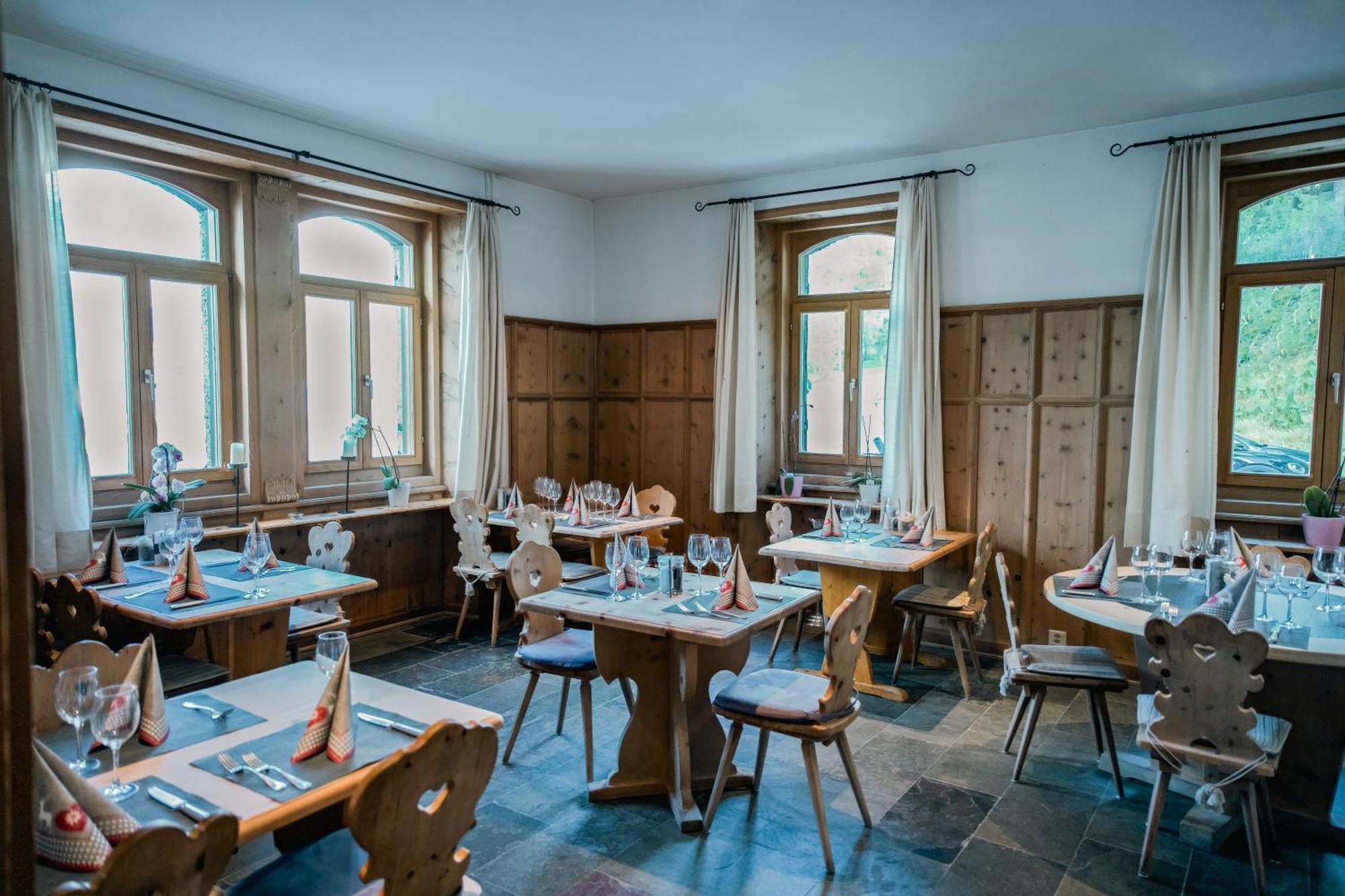 סילס מריה Hotel Cristallina מראה חיצוני תמונה