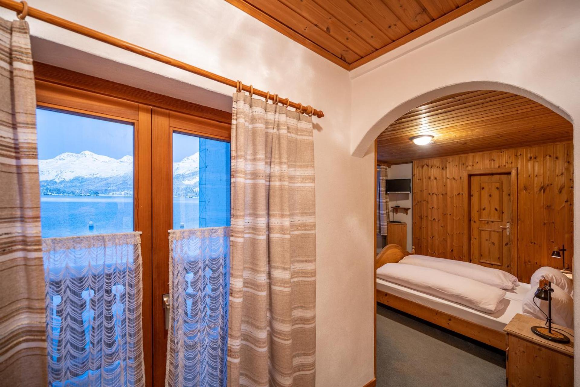 סילס מריה Hotel Cristallina מראה חיצוני תמונה